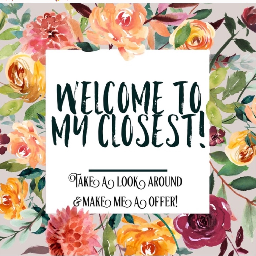 Welcome to my closet!😊